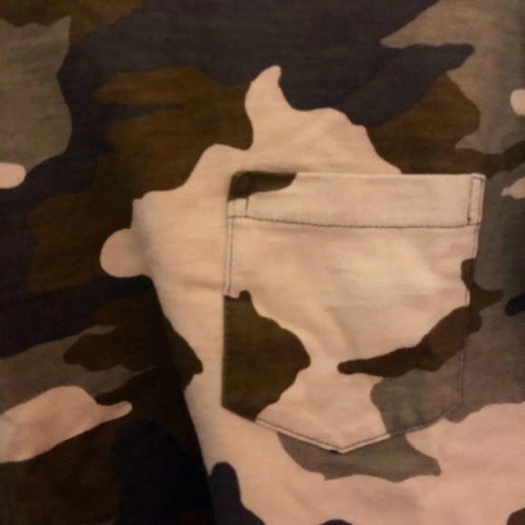 Madewell Cottontail Camo Crop Short Sleeve Pocket - Picture 6 of 8